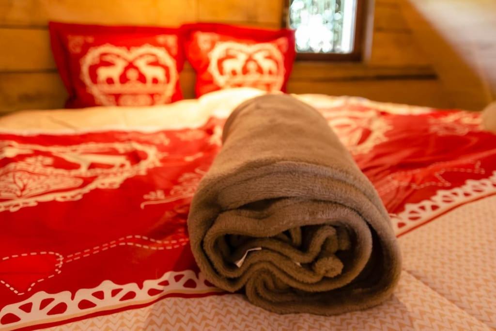 La Cabane Du Cerf Et Son Sauna Attre Екстериор снимка